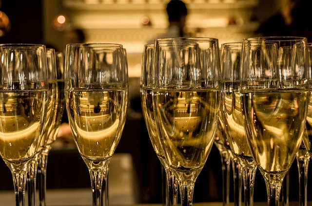 De sprankelende wereld van Dom Pérignon champagnes: een diepgaande verkenning